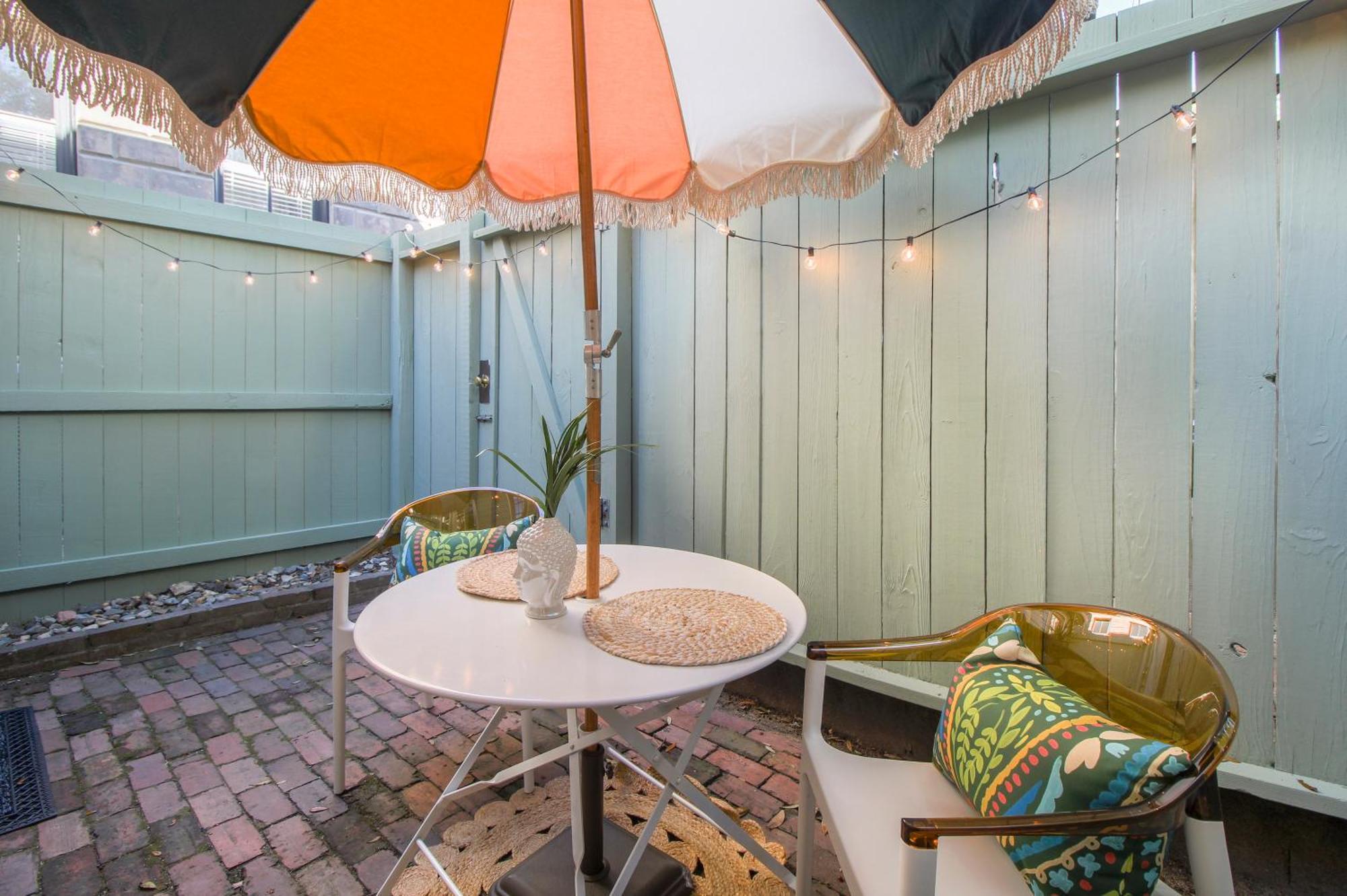 Апартаменти Private Patio Retreat In Charming Downtown Саванна Екстер'єр фото